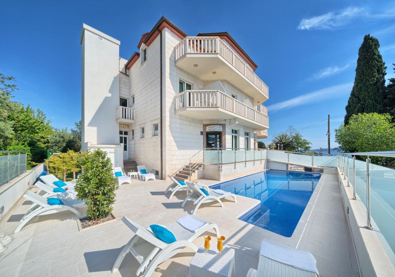 Hotel Riva Kastela With Swimming Pool Экстерьер фото