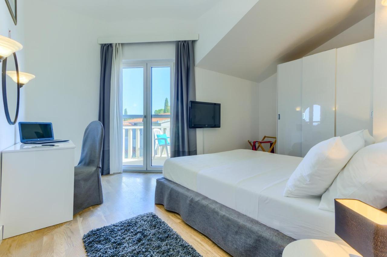 Hotel Riva Kastela With Swimming Pool Экстерьер фото